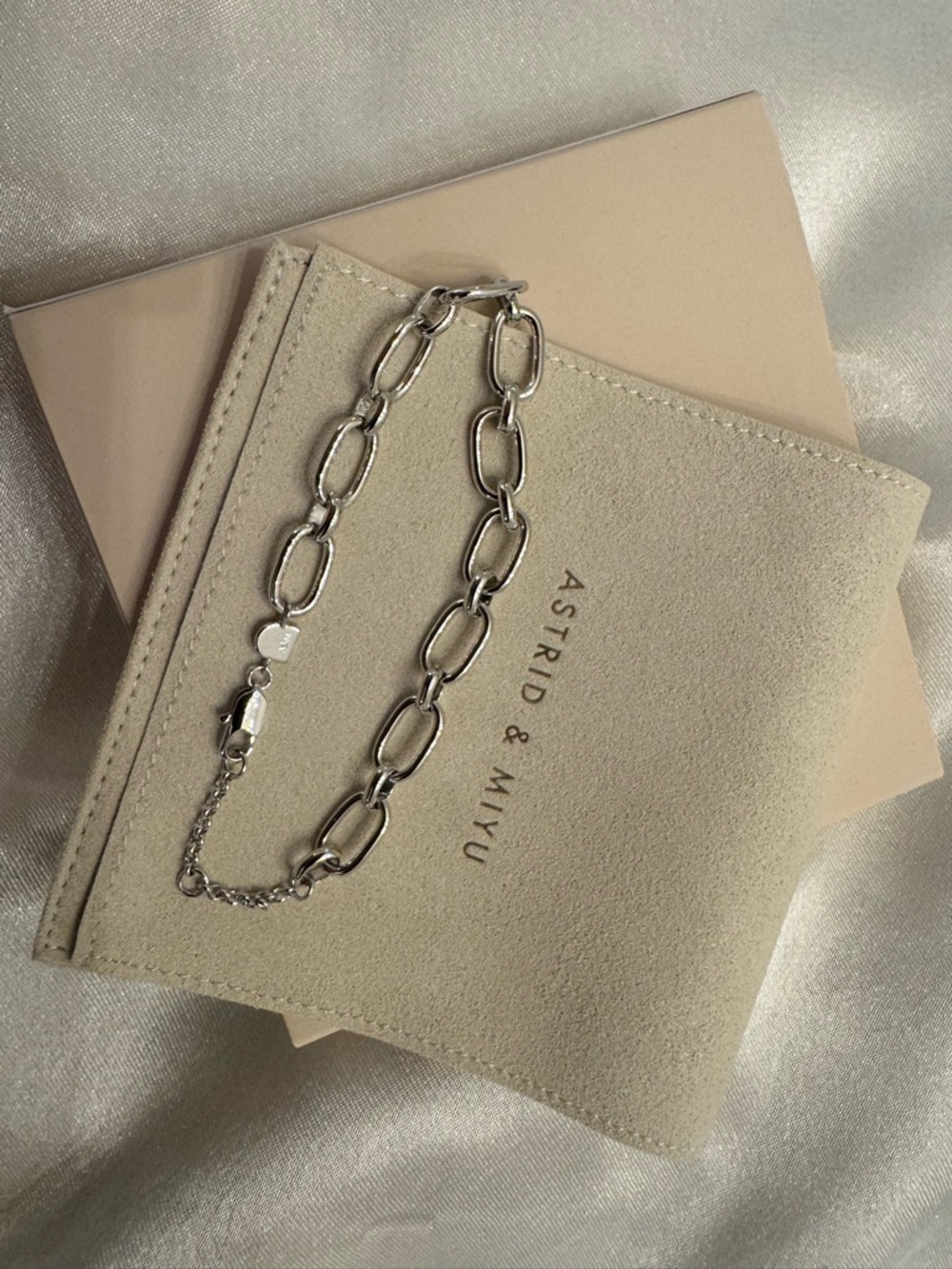 Polished Silver Oval-Link Bracelet